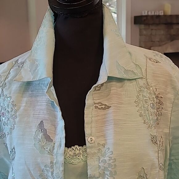 Sag Harbor j.h. collectibles XL burnt out button front shirt with camisole top - Picture 2 of 13